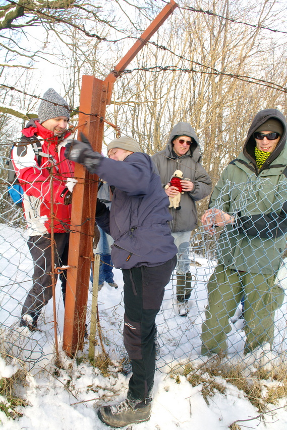 Sylw2014_069.jpg - Tajne wejście na ścieżkę edukacyjną